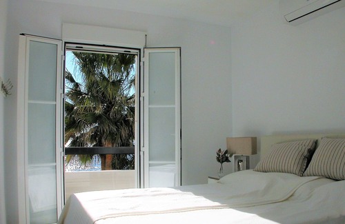 Sitio de Calahonda Apartment | CS160 Charming and spacious beachfront penthouse in Playa Lucera, between Fuengirola and Marbella