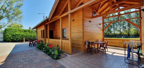 Cserkeszolo Apartment | Cserkeszőlőszállások-Hőforrásszállások