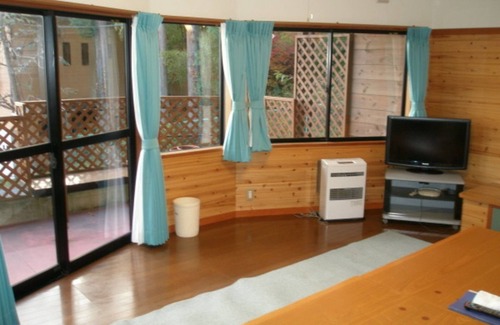 Oishi Cottage | Cshaped cottage for 8 people View of Mt Fuji a/Minamitsuru-gun Yamanashi