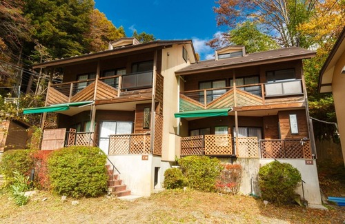 Oishi Cottage | Cshaped cottage for 8 people View of Mt Fuji a/Minamitsuru-gun Yamanashi