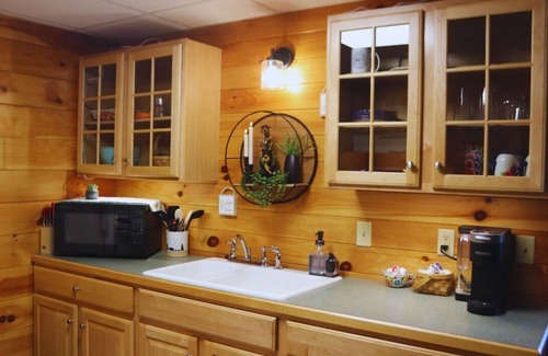 Millersburg Cabin | Cubby's Cove at Water's Edge Cabins