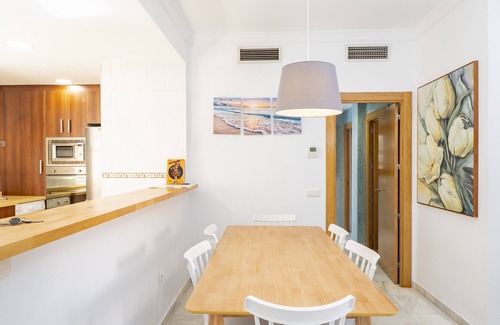 Carib Playa Apartment | Cubo's Cabopino Beach Marbella Apartment/First line of the beach/air conditioning/free wifi