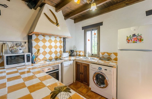 Villafranco de Guadalhorce Cottage | Cubo's Casa La Viña/private pool/air conditioning/free wifi