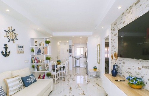 El Faro Apartment | Cubo's El Faro Beach Apartment with Pool/sea views/close to beach/free wifi
