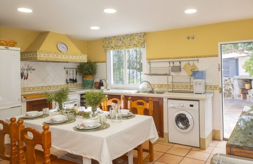 Guillena Cottage | Cubo's Quinta de los Cisnes & minigolf included/private pool/free wifi/relax