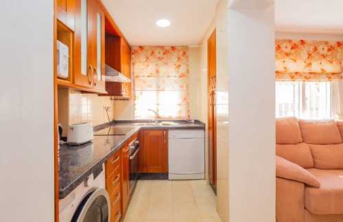 Bailen-Miraflores Apartment | Cubo's Tejares Malaga Apartment/urban center/free wifi