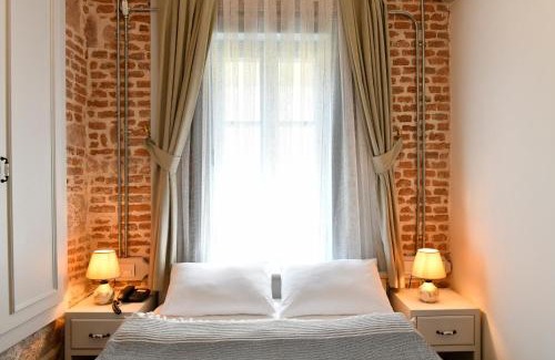 Ankara City Center Hotel | Cunda Ömer Ağa Konağı