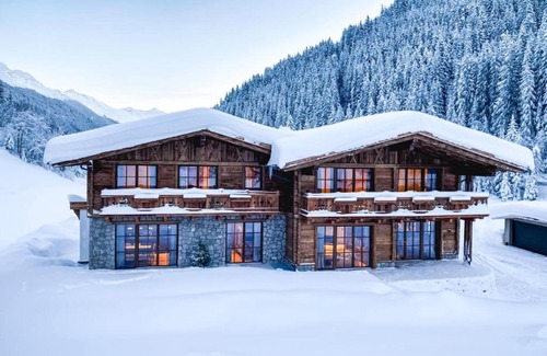 Ebene Ski Chalet | Cupids New Chalets-CONTACT# WHATSAP BEFORE BOOKING# -I-43-650-674-9944-
