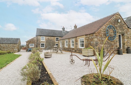 Longnor Cottage | CURLEW COTTAGE, character holiday cottage in Hartington