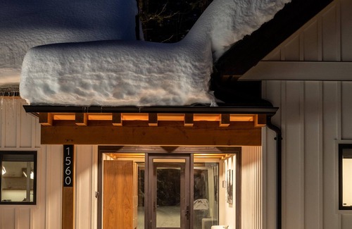 Revelstoke House | Custom accessible home only 5 minutes to Revelstoke Mountain Resort