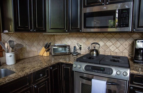 Cashiers House | Custom Built Mountain Home on 4 Acres - 5 Miles from Old Edwards Inn