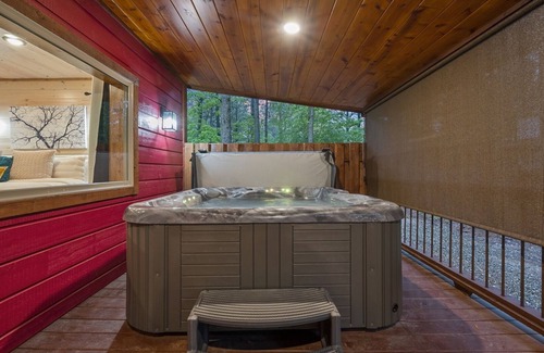 Hochatown Cabin | Custom Escape Perfect for Unforgettable Getaways w/Hot Tub, Firepit, & Games