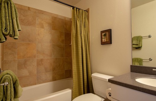 Ko Olina House | Custom Furnished 3 Bed, 2 Bath Townhome in Gated Community (KoK 1047B)