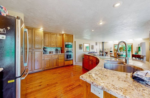 Foster House | Custom home 100 yds from Foster Lake with private hot tub, views, & firepit