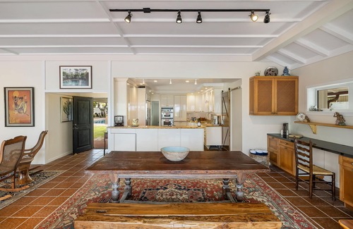 Kalama Tract House | Custom, Renovated Kailua Beach Front w/pool - Best Location on the Bay!