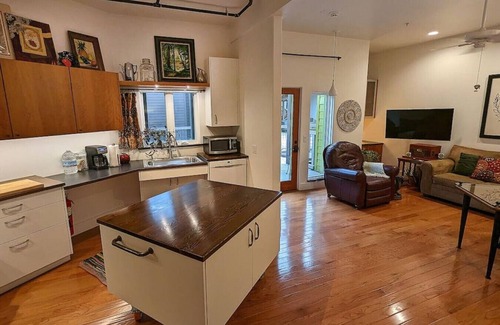 Berry Hill Apartment | Custom Shed #3 in Berry Hill off 8th; Accessible