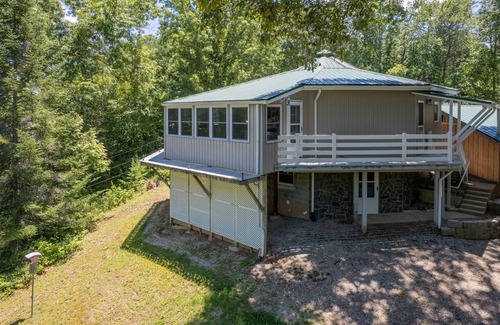 Cherokee Cabin | Customer Appreciation Year! See Discount information in Ad