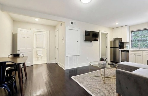 South 7th Ward Apartment | Cute 1bed steps from French Q, Bourbon St and Jazz venues