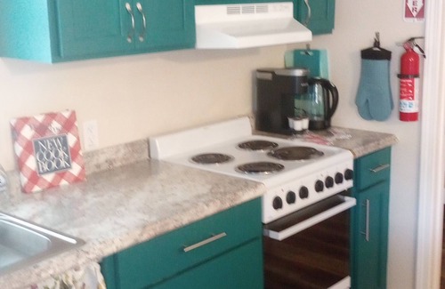 Temple House | Cute 2-bedroom house. WiFi & handicapped accessible near all Hosp. and colleges.