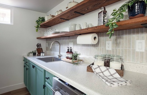 Cedar City Apartment | Cute Basement Apt: 12min Walk to Shakespeare Fest or Explore Nat'l parks