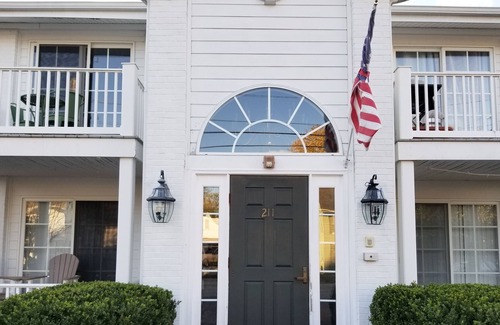 Berlin Condo | Cute bright condo just steps from historic Main Street Berlin !