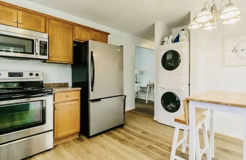 Burlington House | Cute Bungalow in Burlington