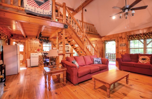Sylva Cabin | Cute Cabin On The Creek Near Dillsboro