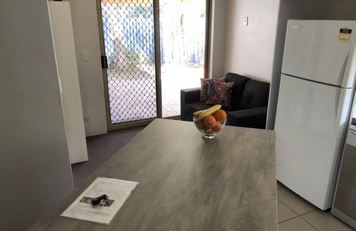 Mount Hawthorn House | Cute cosy house close to Leederville and city. Entire house with enclosed yard.