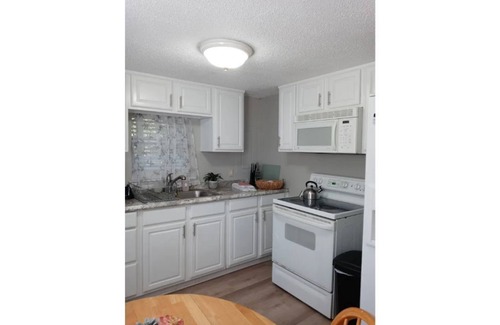 Tallahassee House | Cute Cottage centrally located