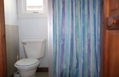 York Beach Cottage | Cute cottage very close to Short Sands Beach & Town