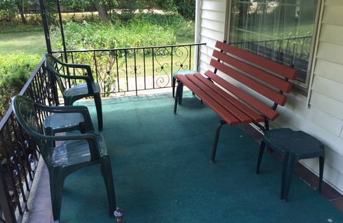 Cleveland House | Cute, Cozy, Comfortable and Close to Everything Cleveland!