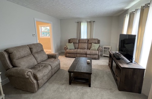 Sault Ste. Marie House | Cute cozy home with in walking distance of the university