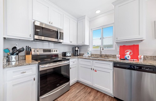 Gulf Shores House | CUTE DUPLEX IN THE HEART OF GULF SHORES | SLEEPS 16