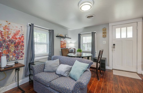 Hampton Apartment | Cute Guest House in Beautiful Wythe! Great Monthly!