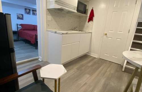Fairbank Apartment | Cute Little Jr. 1Bdr Bsmt unit - Great location/Superclean