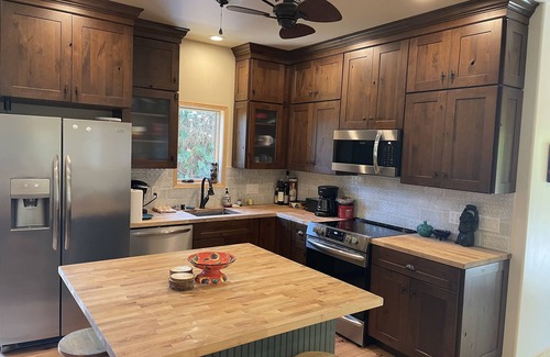 Willow Glen House | CUTE NEW CASITA with HUGE Balcony overlooking downtown Willow Glen Calm Quiet