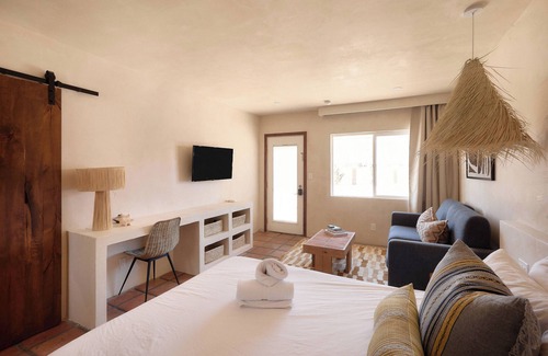 Imperial Beach Hotel | Cute Studio steps to beach