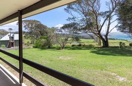 Barragga Bay Cottage | Cuttagee Beach Cottage 1