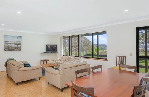 Barragga Bay Cottage | Cuttagee Beach Cottage 1