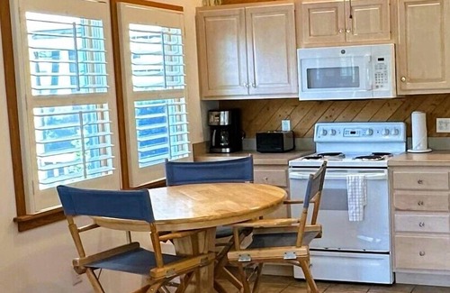 Ocracoke Villa | CV3A: South Point A -Spacious two-story 1 bedroom villa!