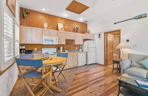 Ocracoke Villa | CV3A: South Point A -Spacious two-story 1 bedroom villa!