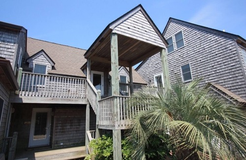 Ocracoke Villa | CV7B: North Point B -2nd floor studio!