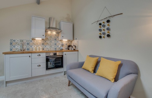 St George House | Cwt Bach - One Bedroom House, Sleeps 2