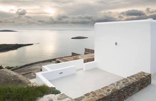 Kithnos Villa | Cycladic Elegance: Luxurious Villa with Panoramic Sea Views