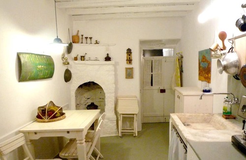 Psathi House | Cycladic Stone House In The Castle Of Kimolos
