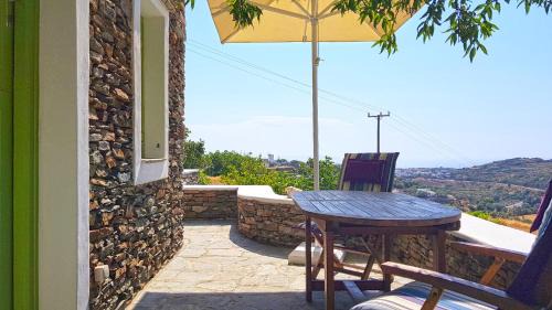 Platis Gialos House | Cycladic Vineyard House
