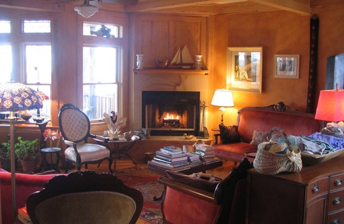 Kitty Hawk Bed & Breakfast | Cypress Moon Inn