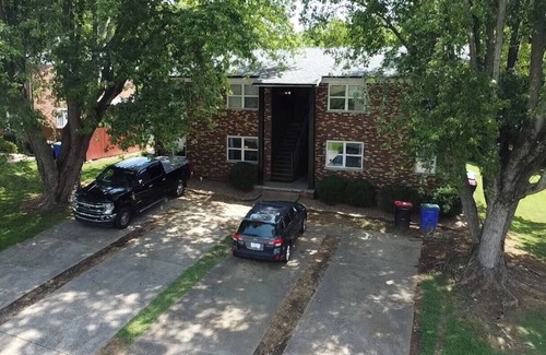 Newburgh Apartment | Cypress Suites 9A - KING 2BD/1BA Apt in Newburgh