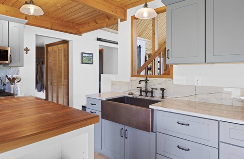 Canyon Creek Cabin | CZ1 Ranch- 33 private acres in the Rocky Mountains, Luxury Cabin, near Helena