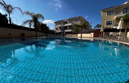 Kapparis Apartment | Déjà Blue Apartment Kyklades BC7 - workspace, pool, gym, nearby beach